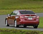Nissan Altima 2013 года